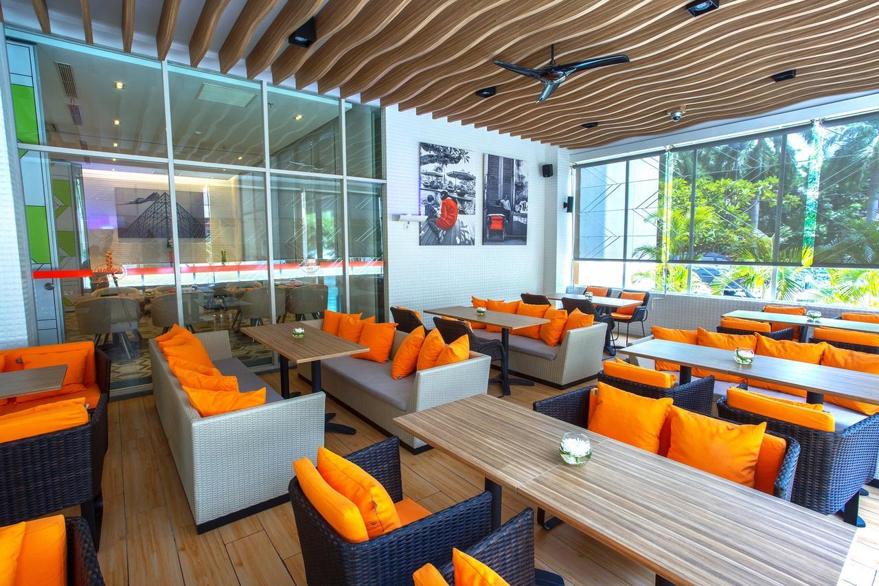 Harris Hotel And Conventions Kelapa Gading Jakarta Buitenkant foto