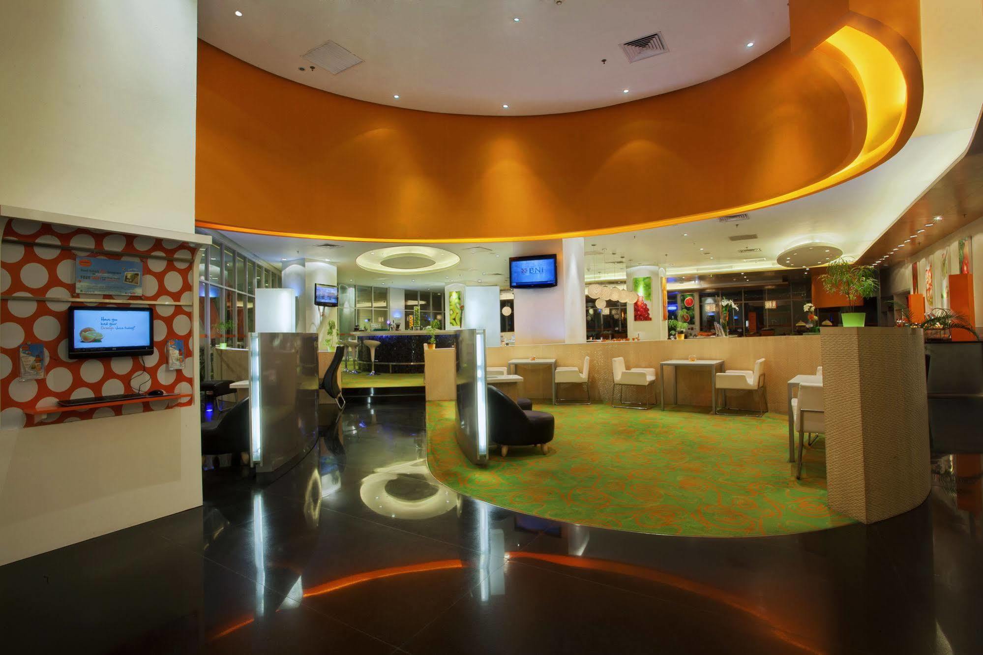 Harris Hotel And Conventions Kelapa Gading Jakarta Buitenkant foto